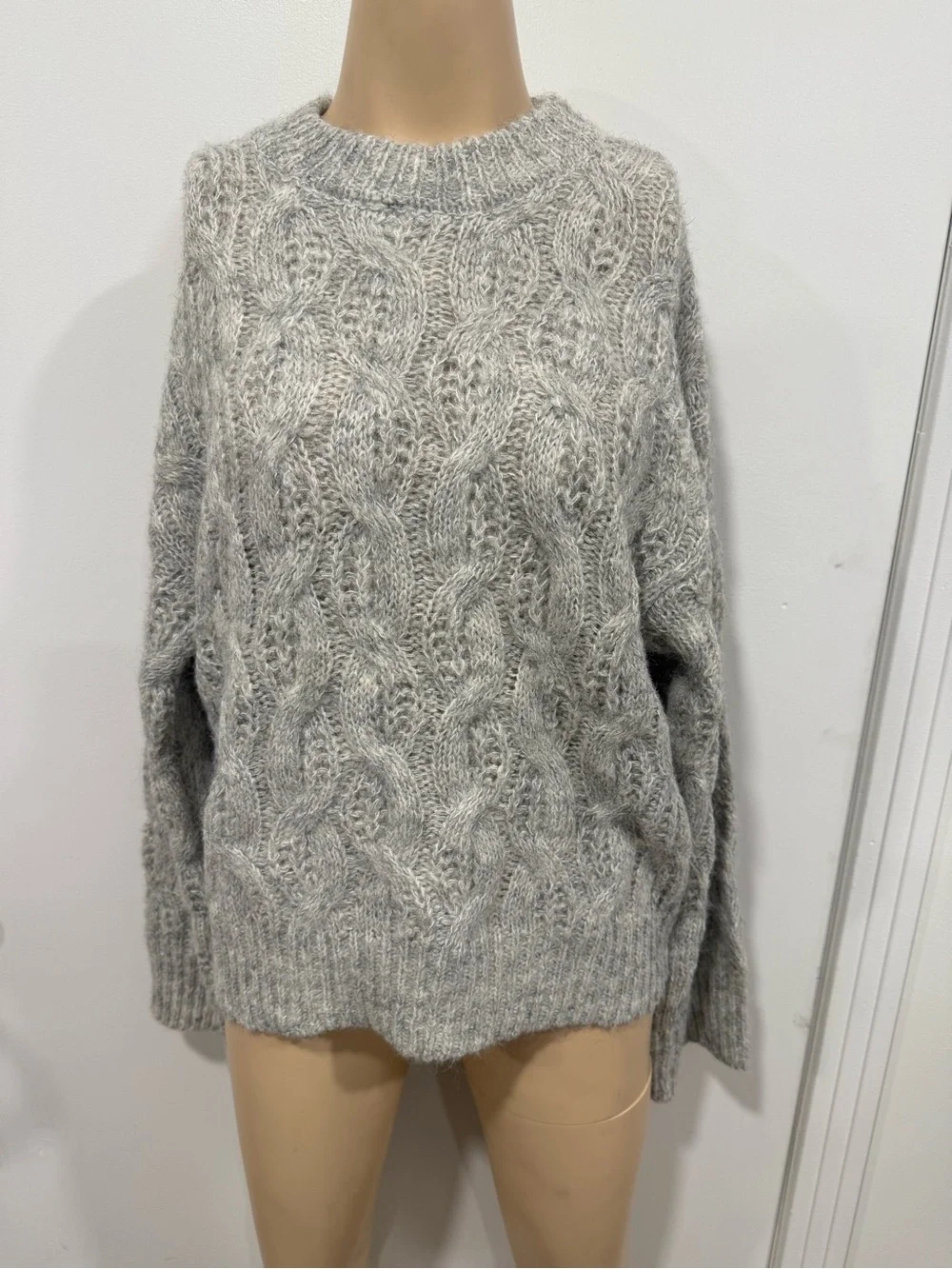 wild fable Heather Gray‎ Cable-Knit Crewneck Sweater
